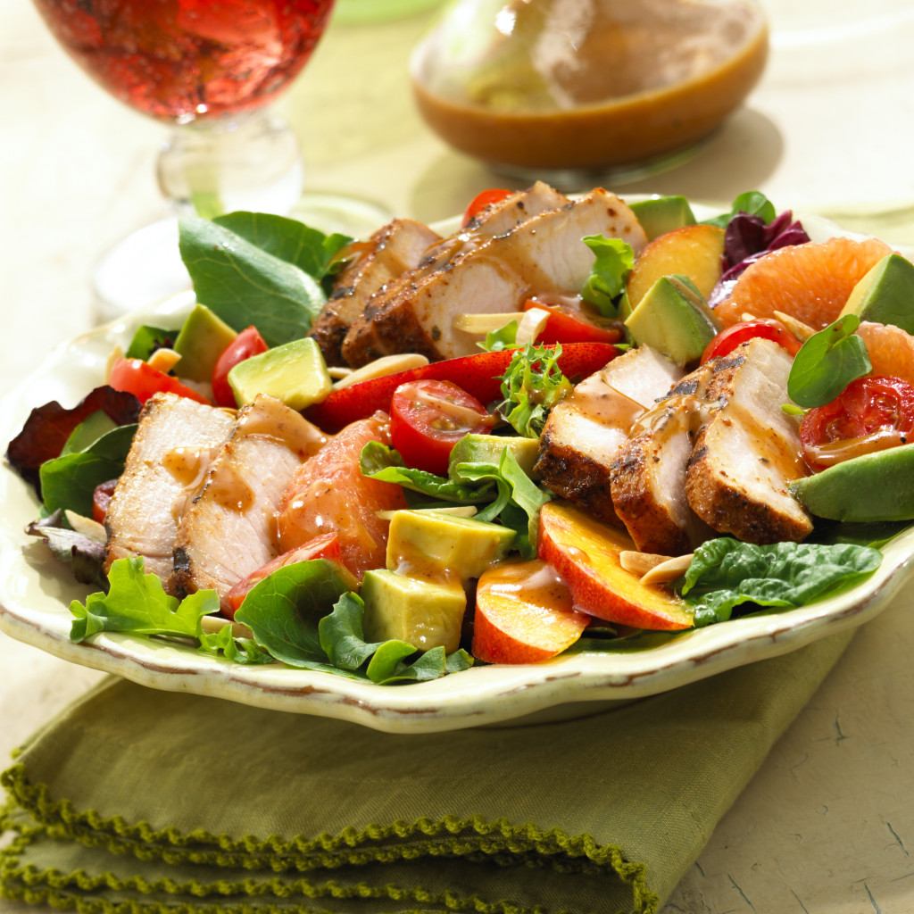 bbq_pork_salad_with_summer_fruits_and_honey_balsamic_vinaigrette_hr